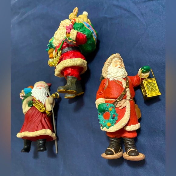 “Set of 3 Vintage Santa Collectible Ornaments” - Picture 14 of 15